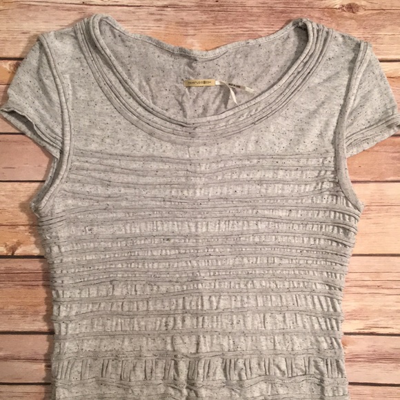 Max Studio Gray Ribbed/Textured Tee - Picture 3 of 8